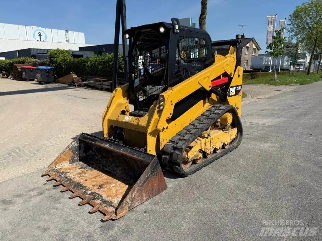 CAT 259D Kompaktlaadurid