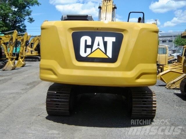 CAT 320 Roomikekskavaatorid