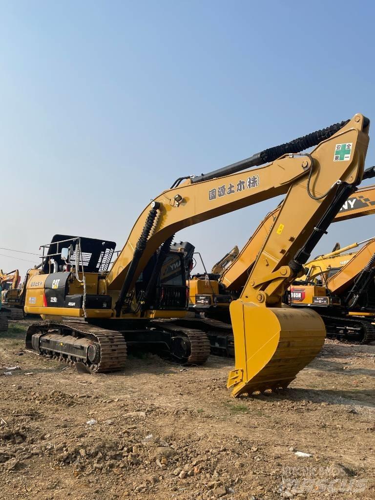 CAT 329 D Roomikekskavaatorid