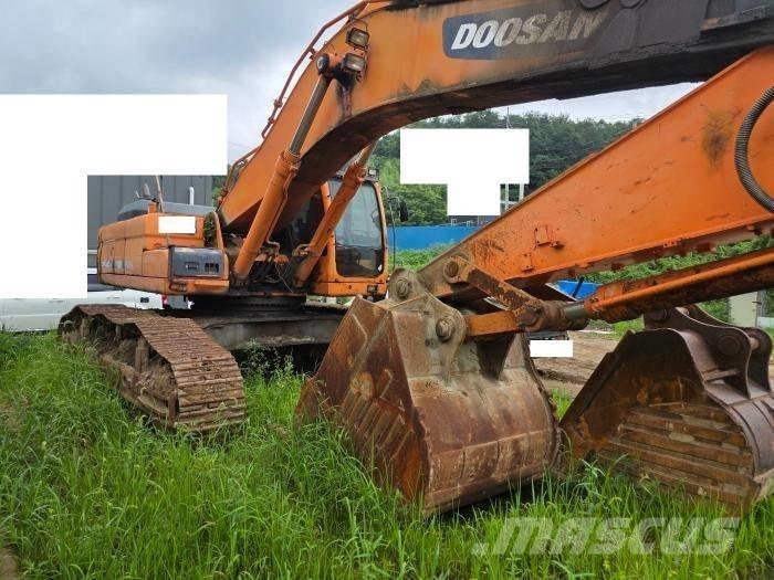 Doosan DX 520 LC Roomikekskavaatorid