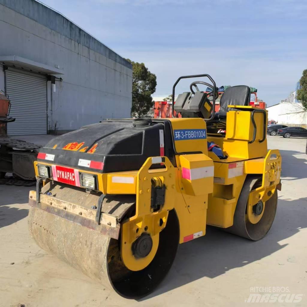 Dynapac CC 142 Tandemrullid