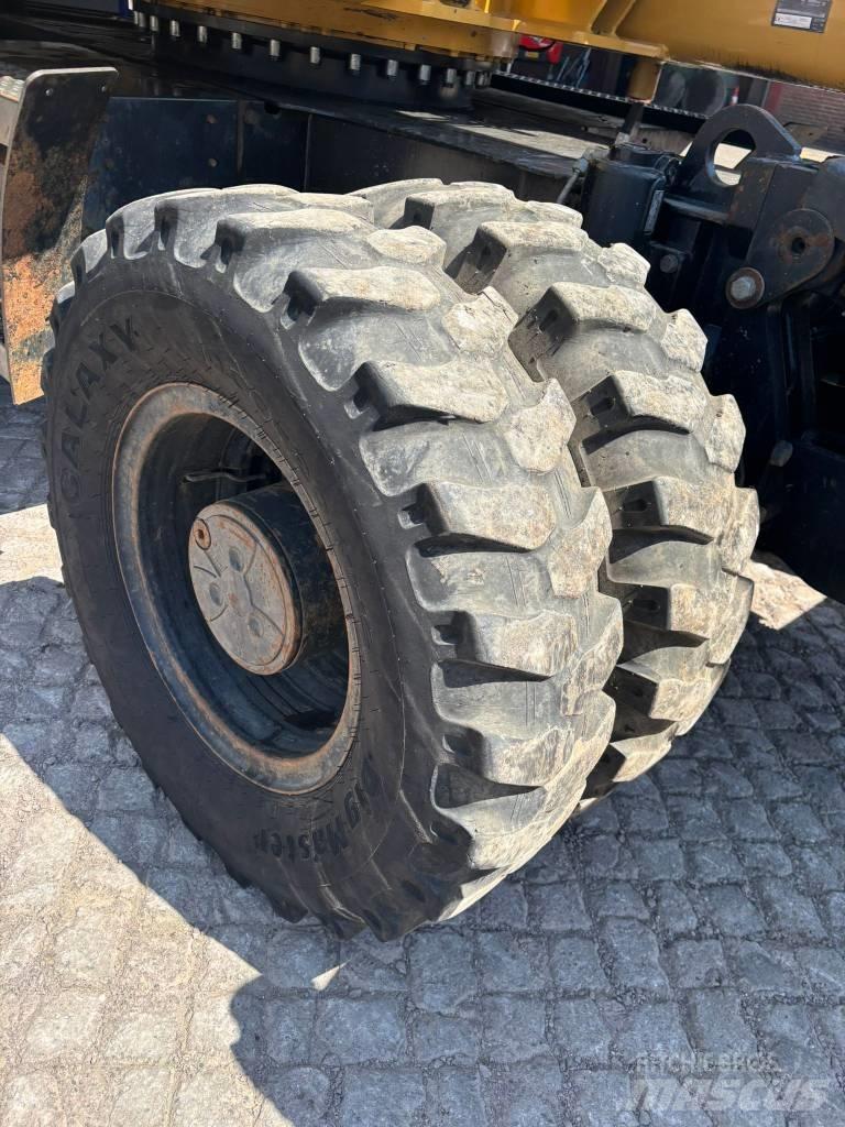 CAT M 313 D Ratasekskavaatorid