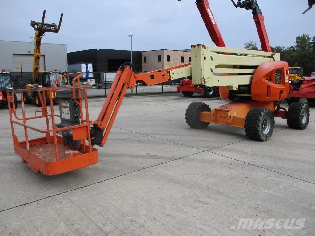 JLG 510 AJ (947) Iseliikuvad poomtõstukid
