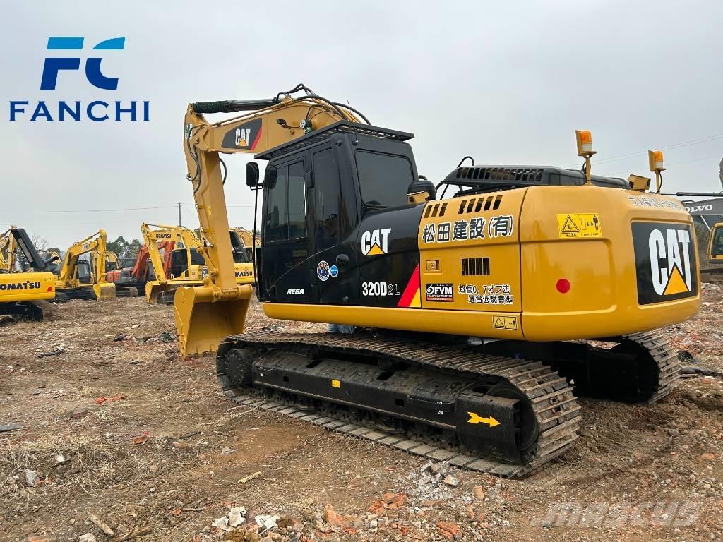 CAT 320d2 Roomikekskavaatorid