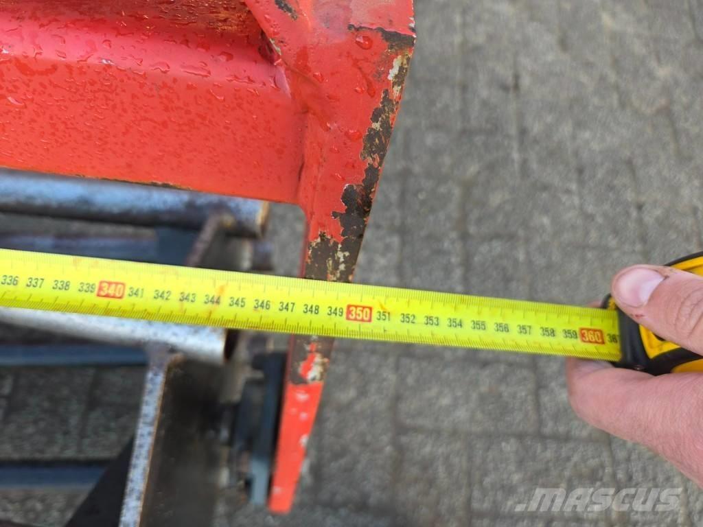 Evers Skyros 24-310 Randaalid