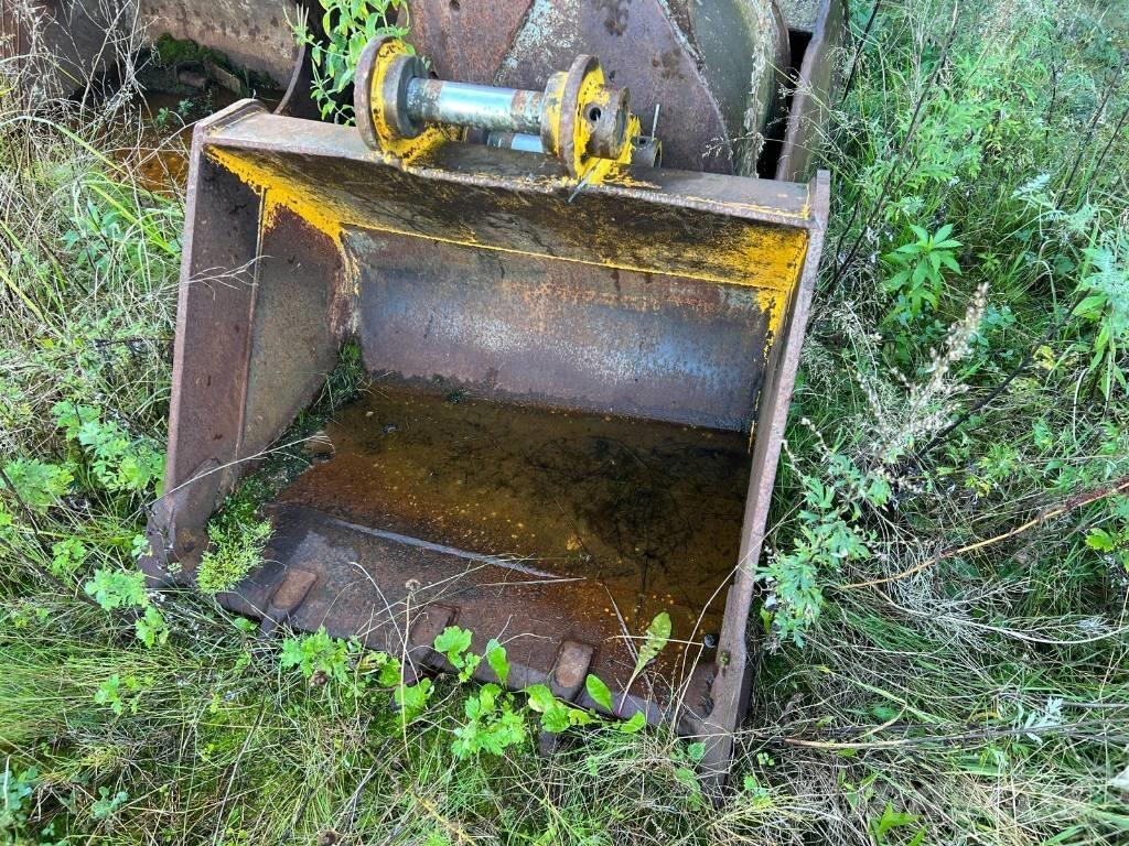 JCB JS 220 LR Roomikekskavaatorid