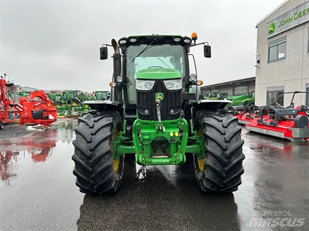 John Deere 6210R Traktorid