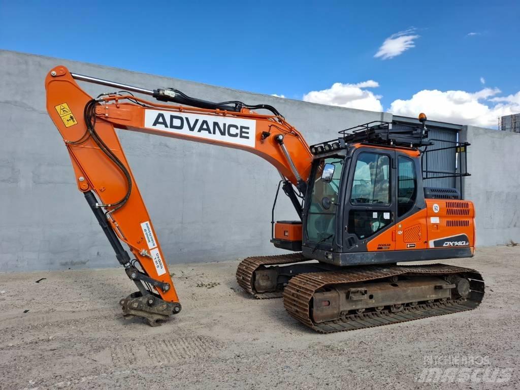 Doosan DX 140LC-5 Roomikekskavaatorid