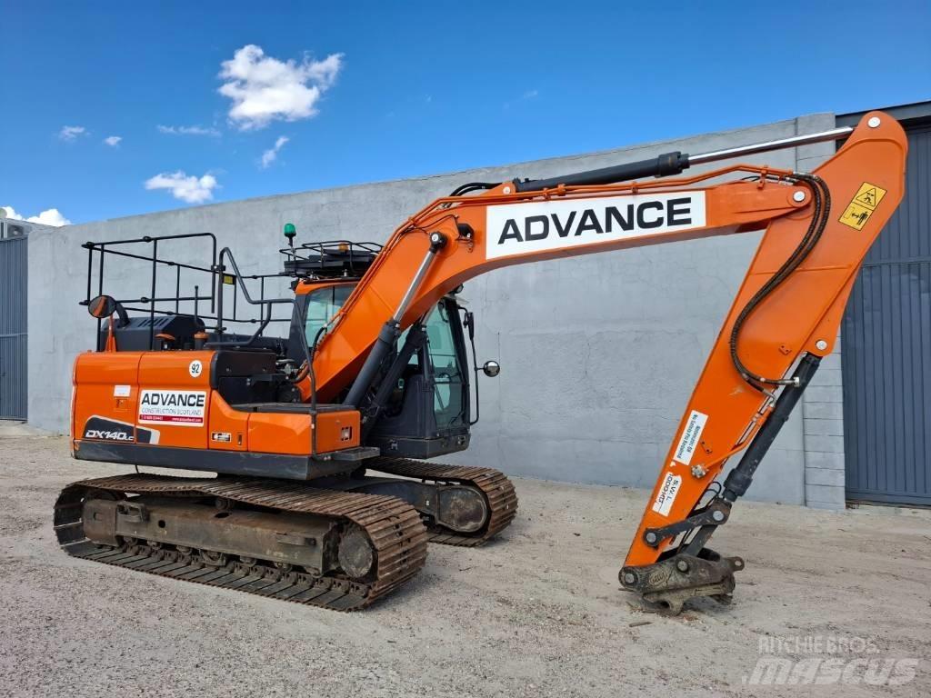 Doosan DX 140LC-5 Roomikekskavaatorid
