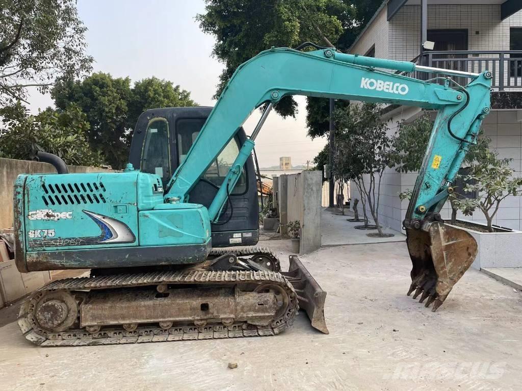 Kobelco SK 75 Roomikekskavaatorid