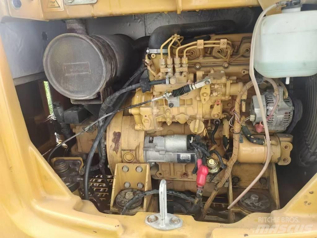 CAT 306 Miniekskavaatorid < 7 t