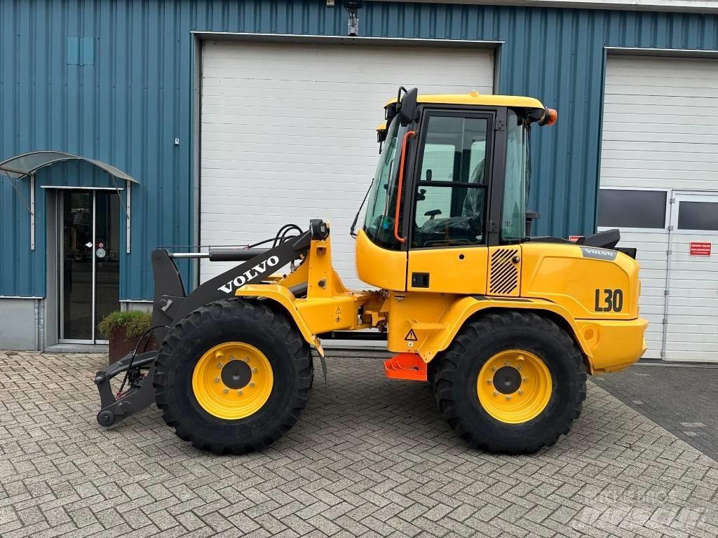 Volvo L30HS Rataslaadurid