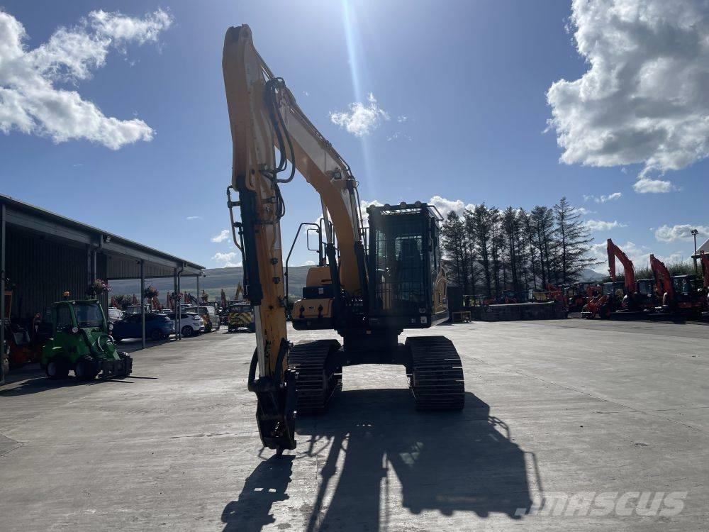 Hyundai HX 140 HW Roomikekskavaatorid
