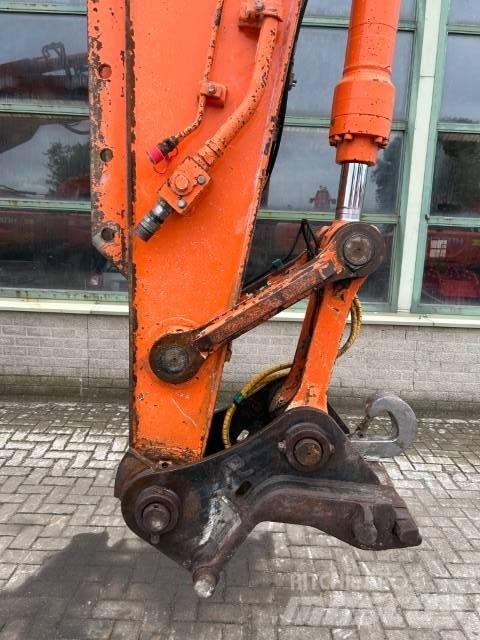 Hitachi ZX 210 LC-3 Roomikekskavaatorid