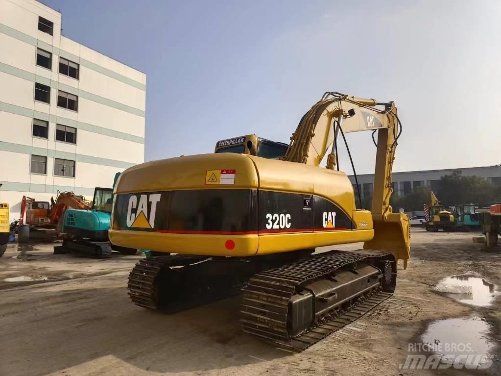 CAT 320 C Roomikekskavaatorid