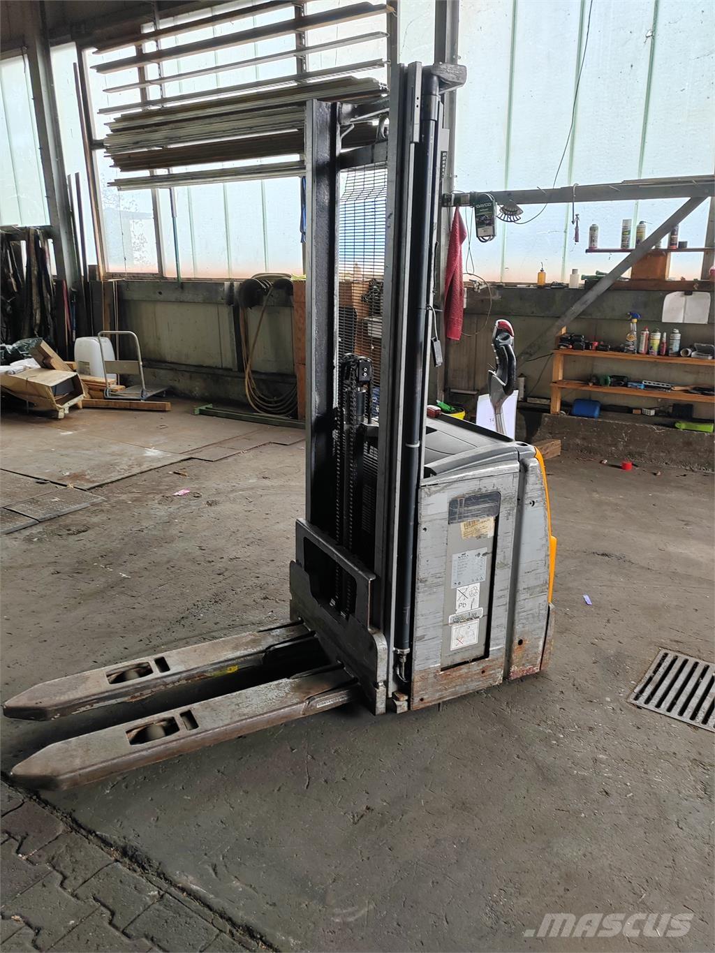 Still EXV14 Platvormiga virnastajad