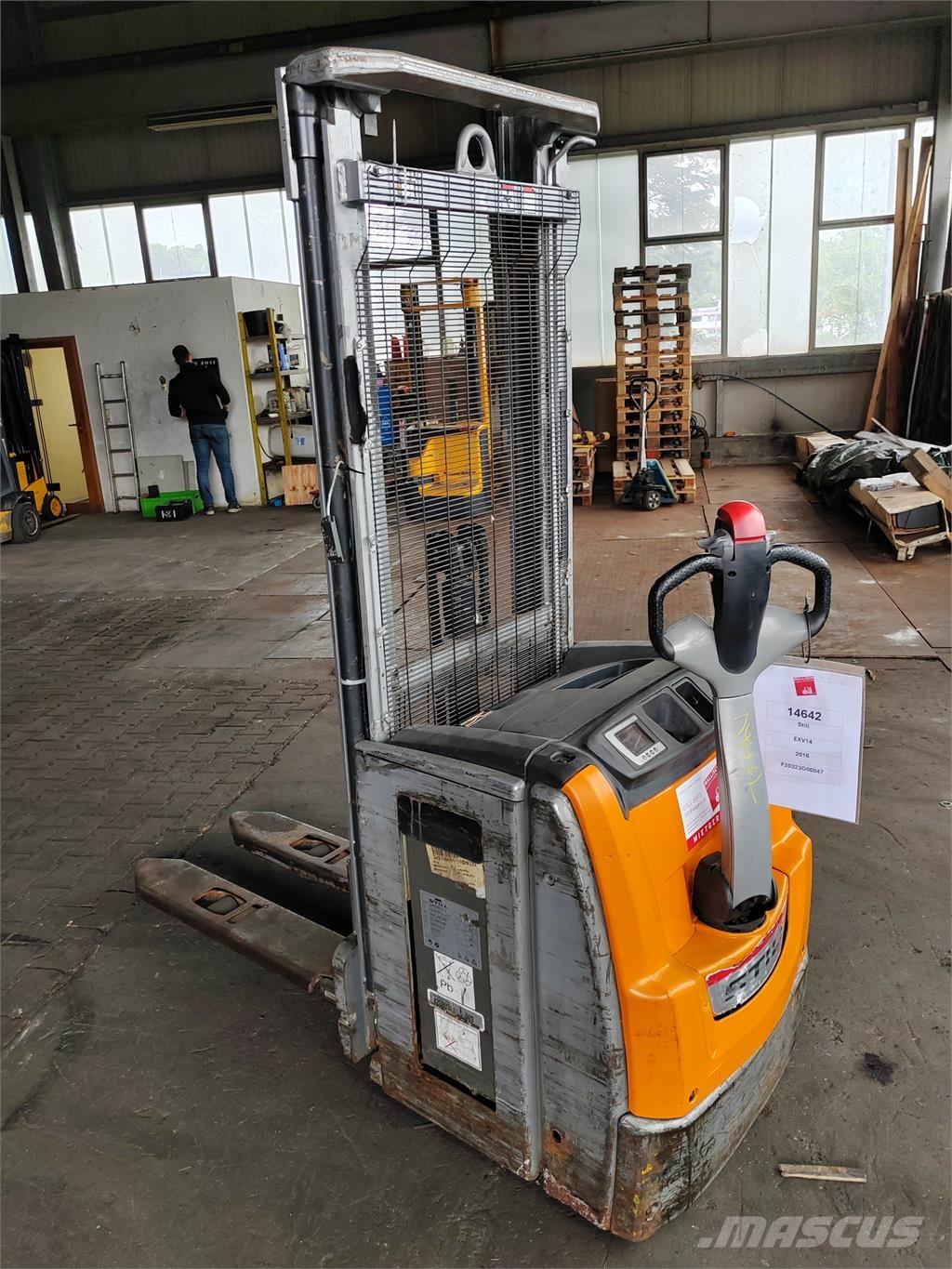 Still EXV14 Platvormiga virnastajad