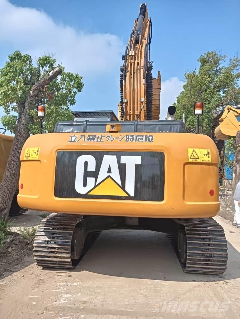 CAT 330 D Roomikekskavaatorid