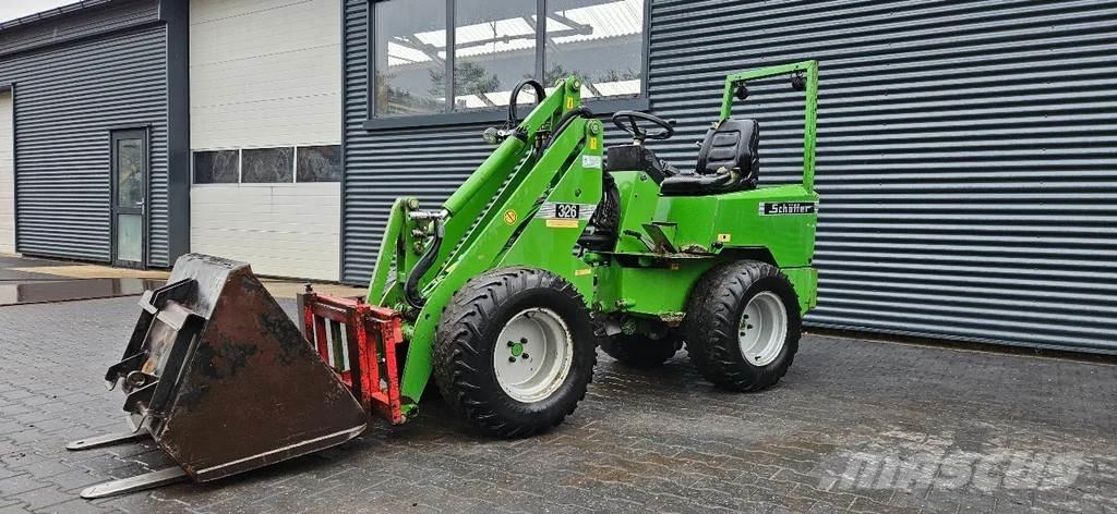Schäffer 326 Väikelaadurid