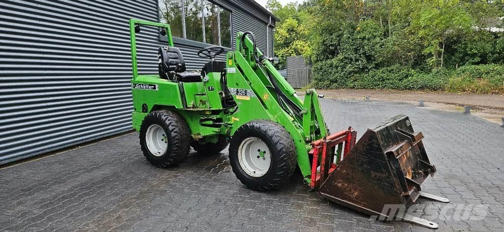 Schäffer 326 Väikelaadurid
