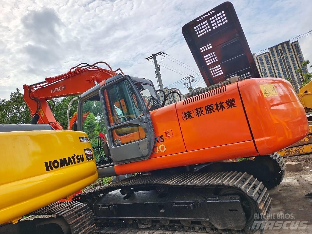 Hitachi EX 200-3 Roomikekskavaatorid