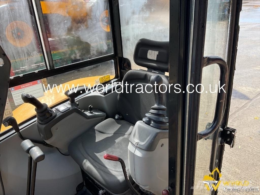 CAT 302.7 D CR Miniekskavaatorid < 7 t