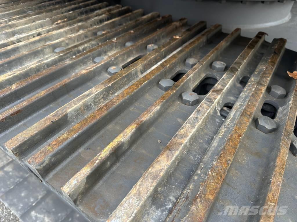 Volvo EC 260 Roomikekskavaatorid