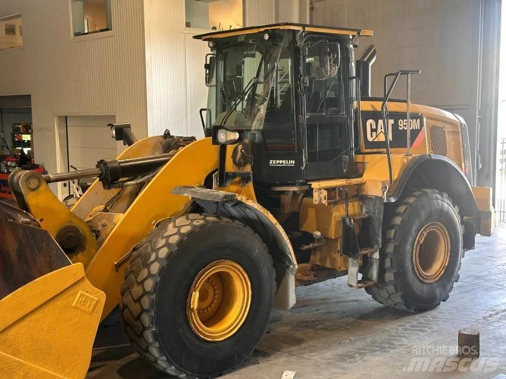 CAT 950M Rataslaadurid