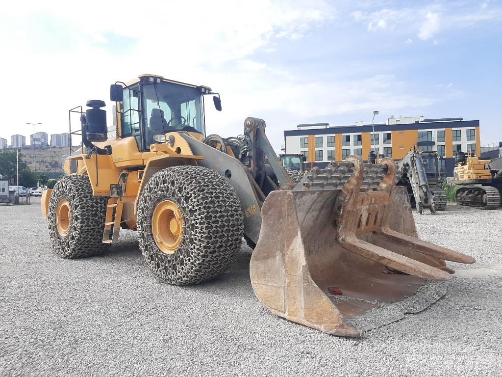 Volvo L220H Rataslaadurid