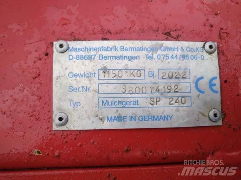 Humus SP 240 Muu silokoristustehnika
