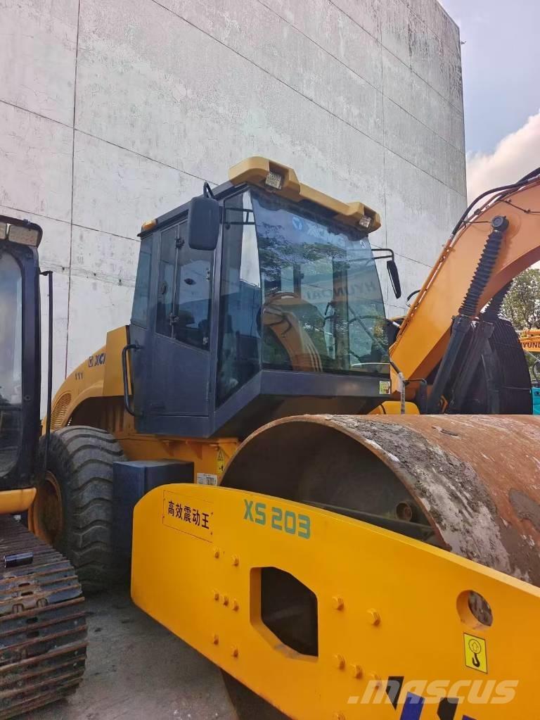 XCMG XS 203 J Ühe trumliga rullid