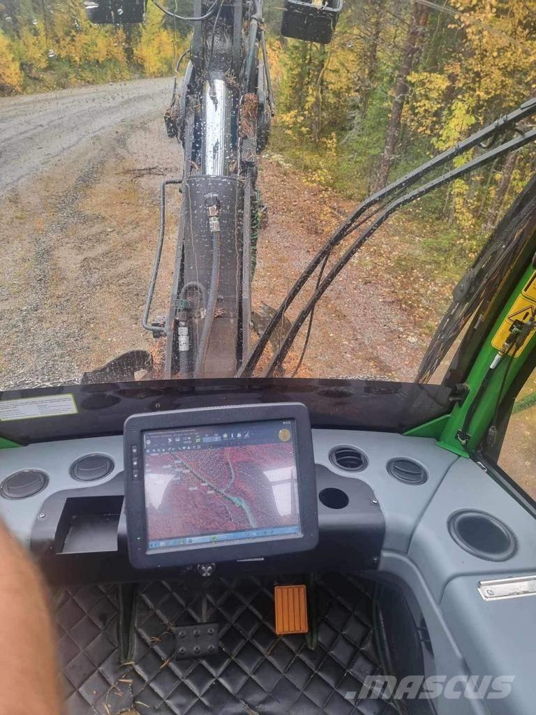 John Deere 1070 G Harvesterid