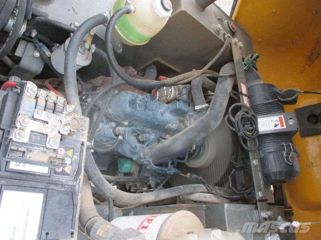 Ausa D 100 AHA Väikekallurid