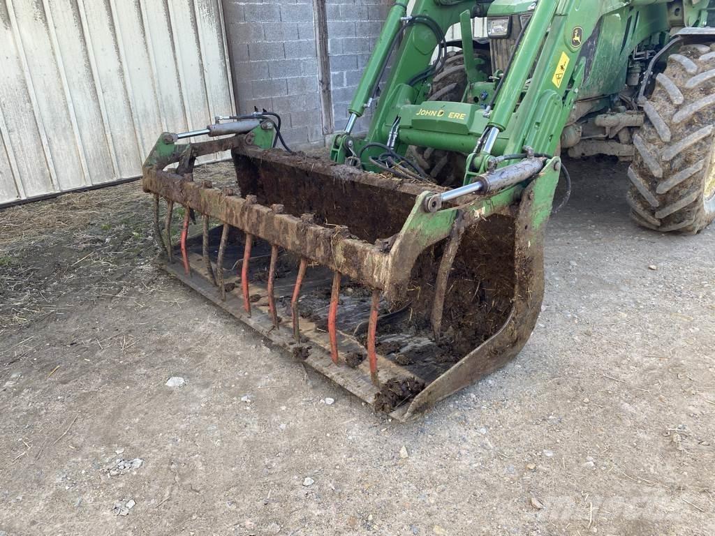 John Deere 5100 R Traktorid