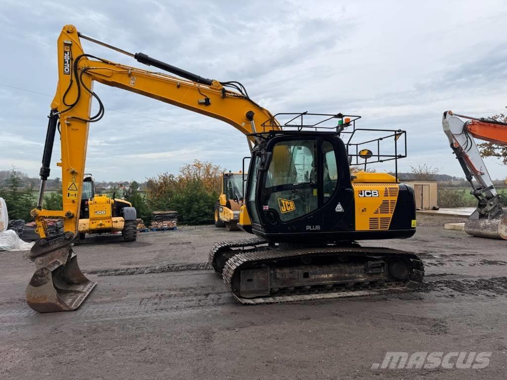 JCB JS 130 LC Roomikekskavaatorid