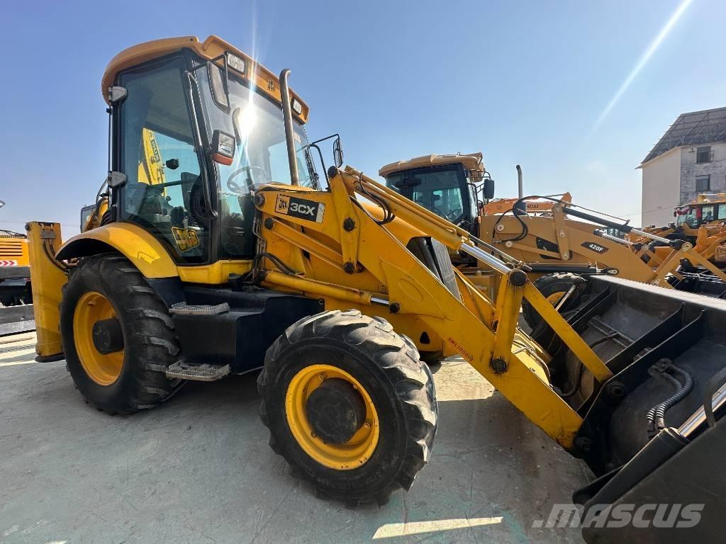 JCB 3 CX Ekskavaatorlaadurid