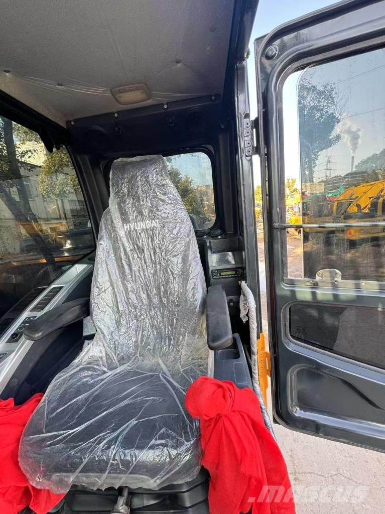 Hyundai 220lc-9s Roomikekskavaatorid