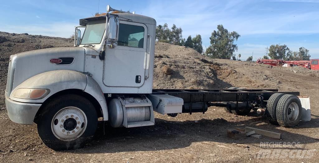 Peterbilt 335 Kallurid