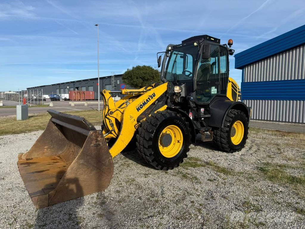 Komatsu WA100 M-7 Rataslaadurid