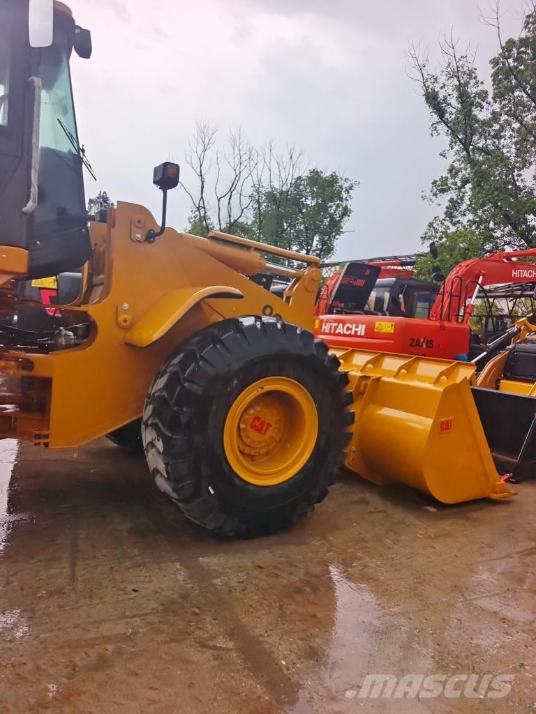 CAT 966 H Rataslaadurid