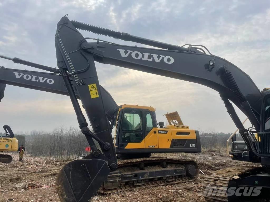 Volvo EC 210 D Roomikekskavaatorid