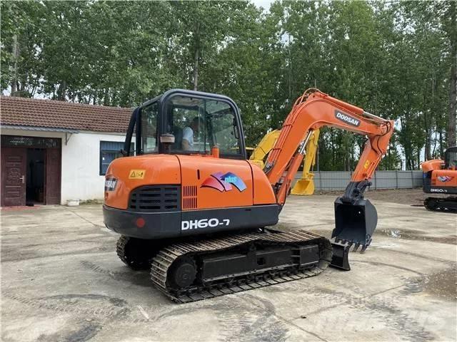 Doosan DH 60-7 Miniekskavaatorid < 7 t