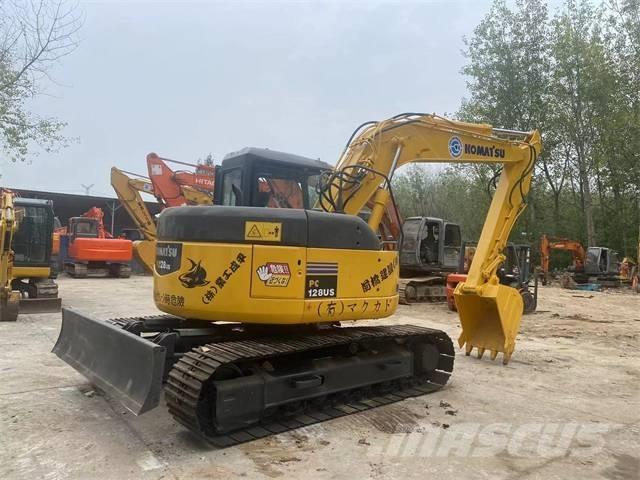 Komatsu PC128US Roomikekskavaatorid