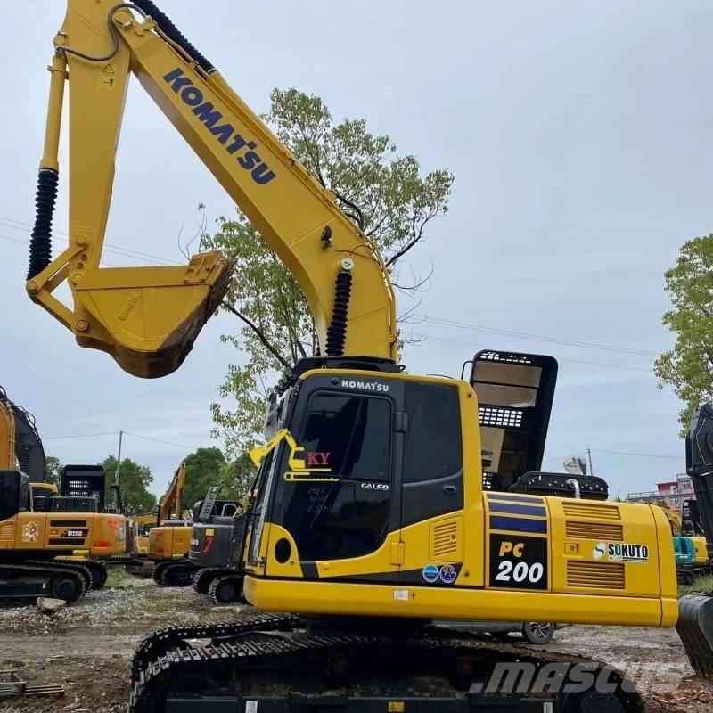 Komatsu PC 200 LC-8 Roomikekskavaatorid