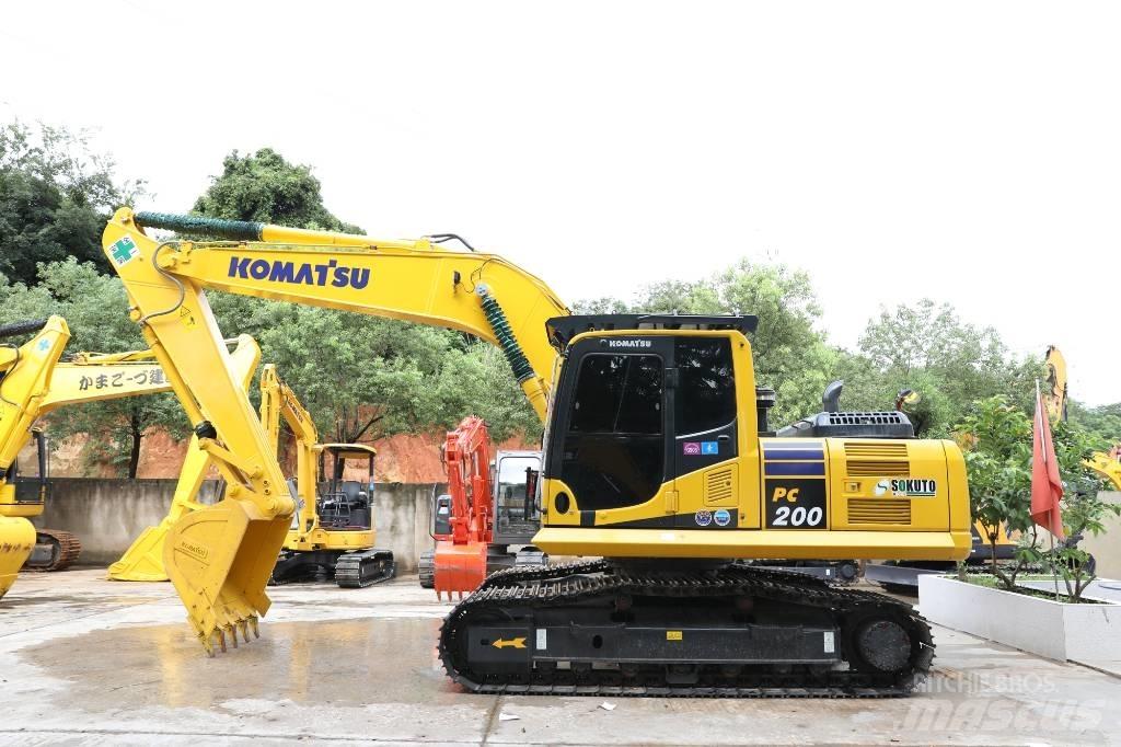 Komatsu PC 200-8 Miniekskavaatorid < 7 t