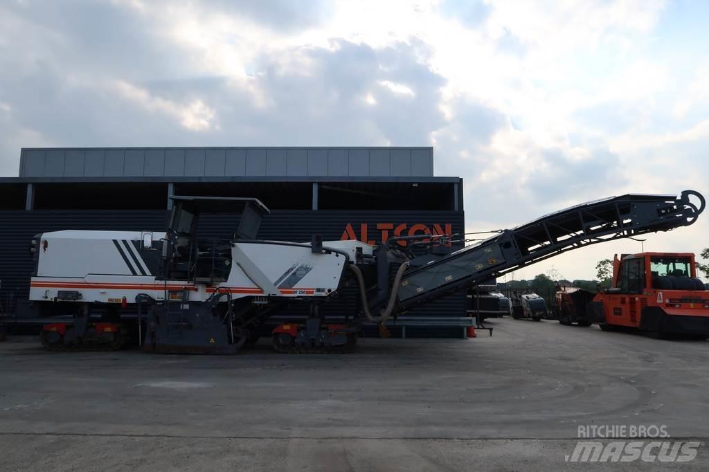 Wirtgen W 250 Asfaldi külmfreesimise masinad