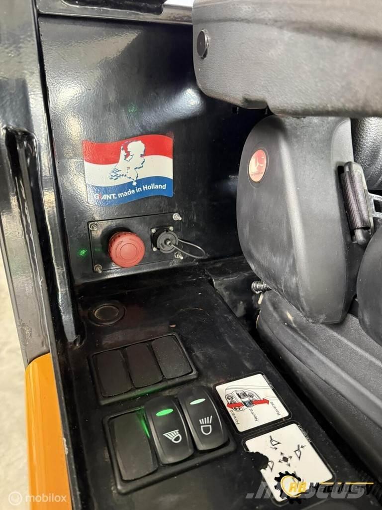 GiANT G2200E Rataslaadurid