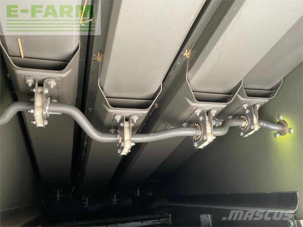 CLAAS AVERO 240 Teraviljakombainid