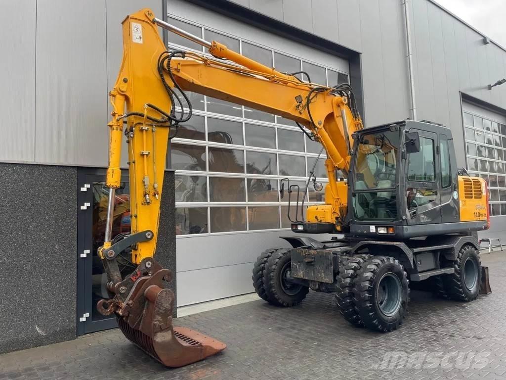 Hyundai R140W-7A Ratasekskavaatorid