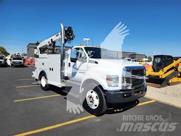 Ford F750 SD Muu